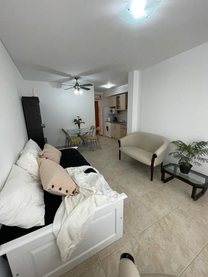 Gerbera Colorada Haedo Apartment Morón Екстериор снимка